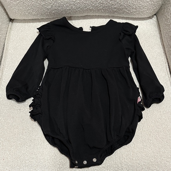 Ruffle Butts long sleeve romper - Picture 1 of 4